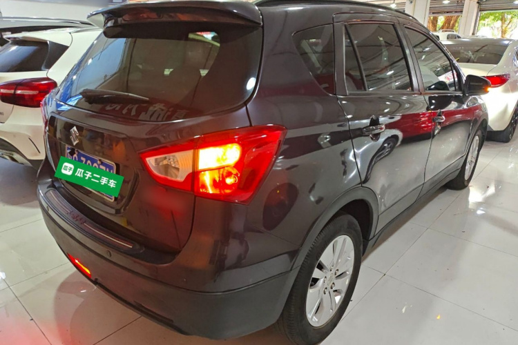 Suzuki S-Cross 2016 immagine di auto #7