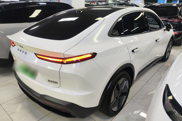 2025 image de voiture #7