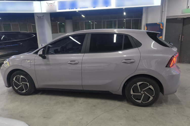 MG 4 EV 2025 #7 MG 4 EV 2025 car image #7