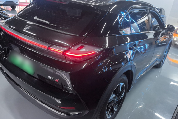 哪吒汽车 哪吒X 2023 #7 哪吒汽车 哪吒X 2023 汽车图片 #7