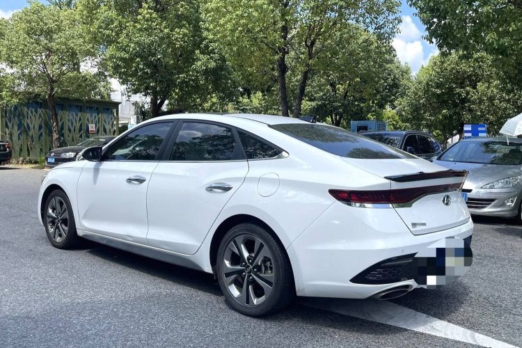 Hyundai Lafesta 2020 car image #7