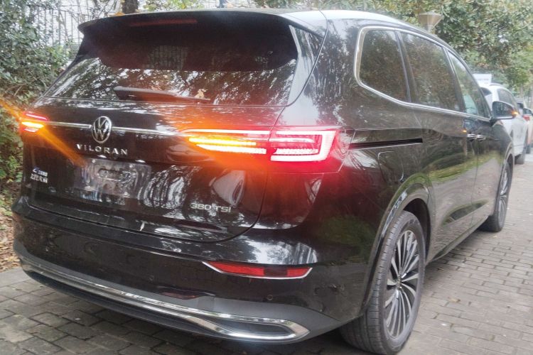 Volkswagen Viloran 2024 immagine di auto #7