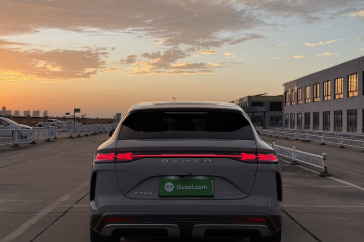 Denza N7 2023 #7 Denza N7 2023 car image #7