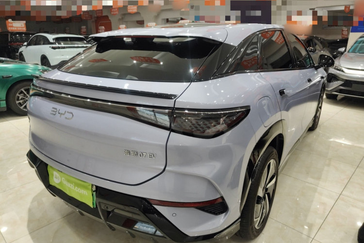 BYD Sea Lion 07 EV 2024 car image #7