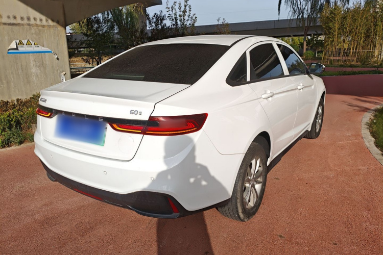 Livan Maple 60S 2023 imagen de coche #7