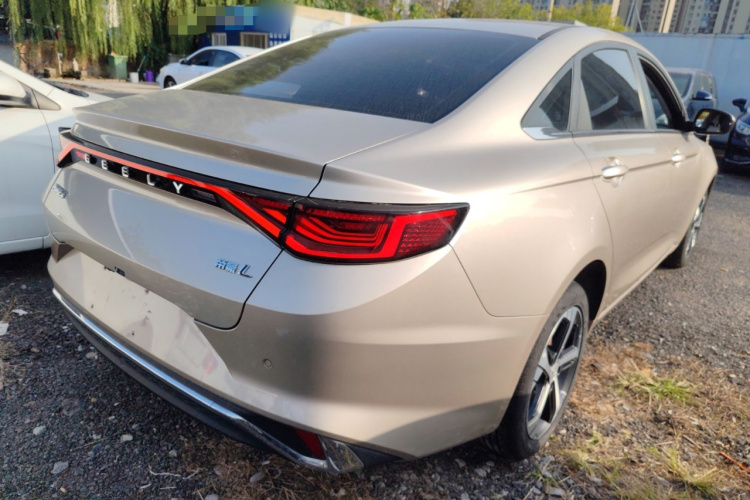 GEELY Emgrand L 2022 immagine di auto #7