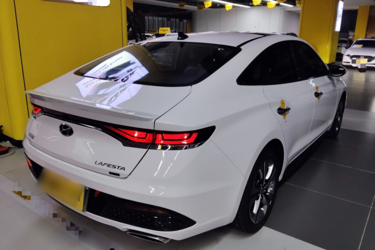 Hyundai Lafesta 2020 car image #7