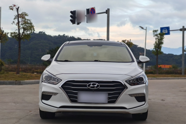 Hyundai Mistra 2017 immagine di auto #7