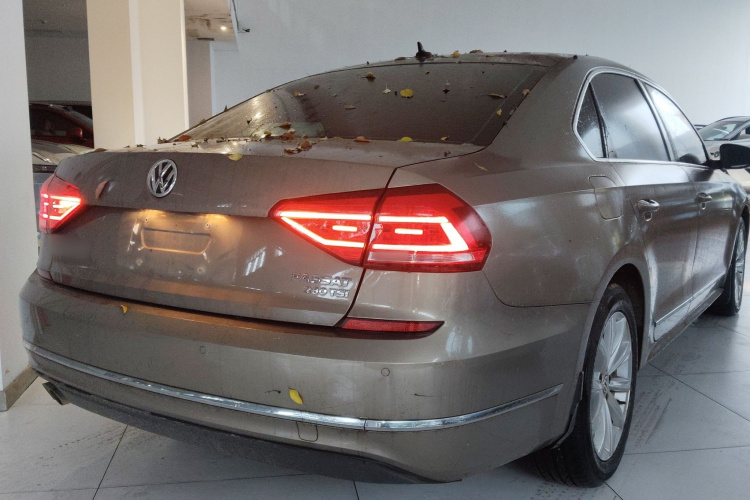 Volkswagen Passat 2017 car image #7