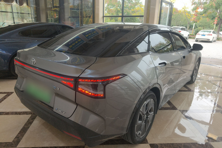 Toyota bZ3 2023 #7 Toyota bZ3 2023 immagine di auto #7