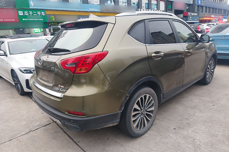 GAC Trumpchi GS5 Super 2015 #7 GAC Trumpchi GS5 Super 2015 car image #7