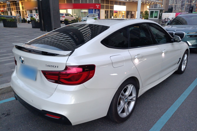 BMW 3 Series GT 2020 immagine di auto #7