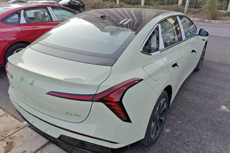 HongQi TianGong 05 2025 #7 HongQi TianGong 05 2025 car image #7