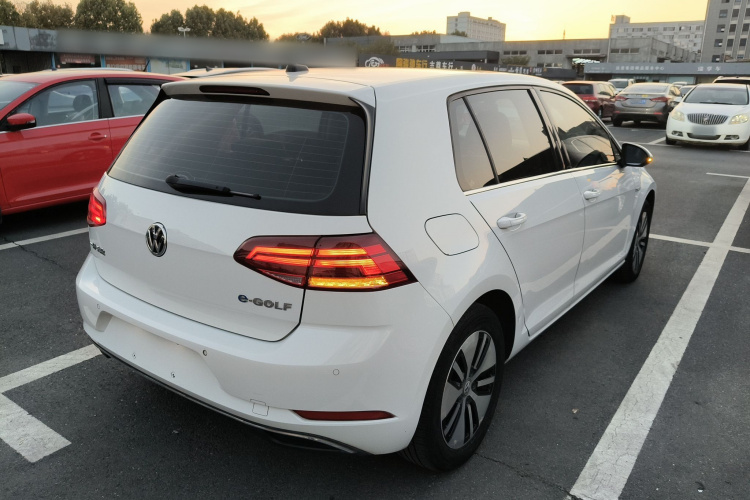Volkswagen Golf Pure Electric 2020 #7 Volkswagen Golf Pure Electric 2020 car image #7