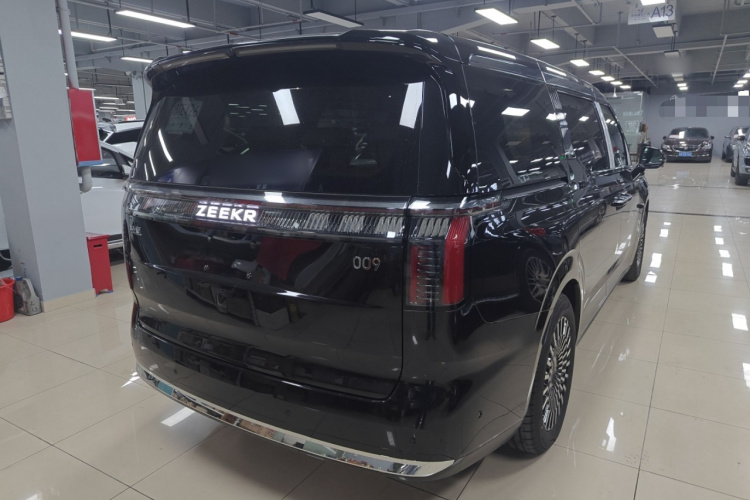 Volkswagen Phideon 2025 immagine di auto #7