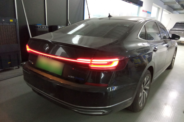 Volkswagen Passat New Energy 2023 immagine di auto #7