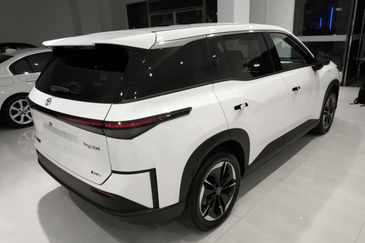 Toyota Bozhi 3X 2025 image de voiture #7