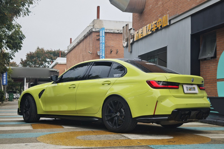 BMW M3 2023 immagine di auto #7