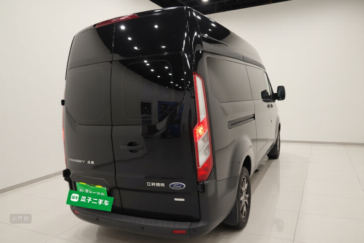 Ford Transit 2021 car image #7
