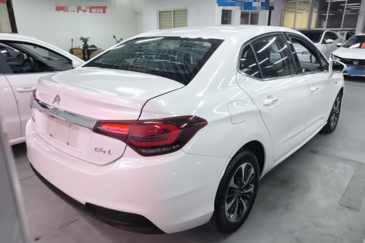 Citroen C4L 2016 image de voiture #7