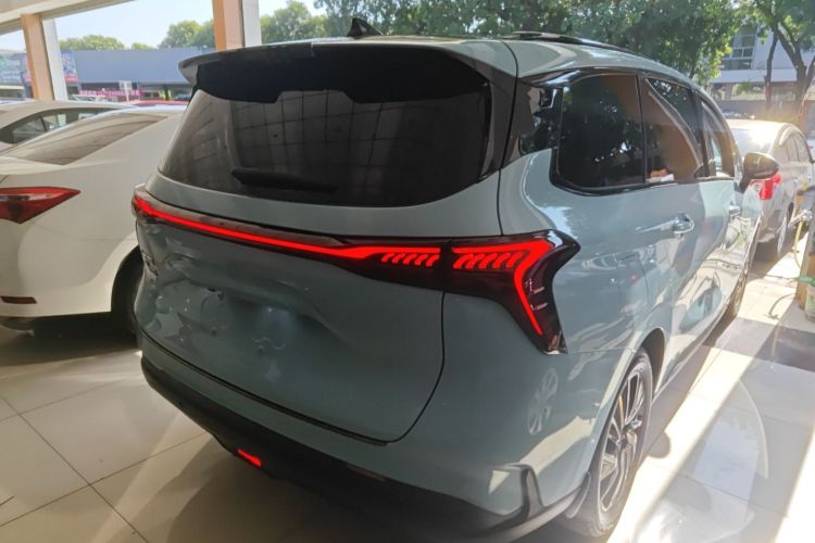 Forthing Yacht 2022 car image #7