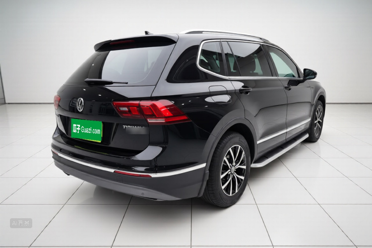 Volkswagen Tiguan L 2018 immagine di auto #7