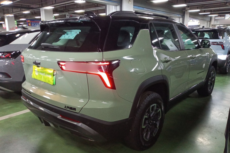 Chevrolet Equinox Plus 2025 car image #7