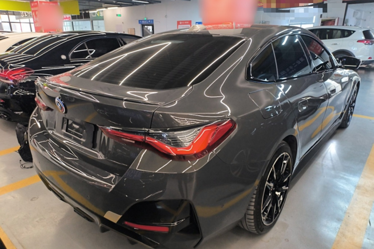 BMW i4 M50 2023 #7 BMW i4 M50 2023 car image #7