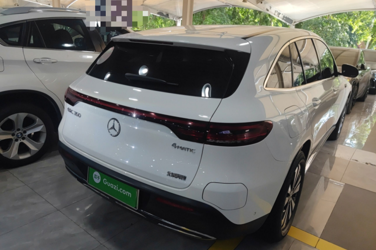 Mercedes-Benz EQC Class 2022 car image #7