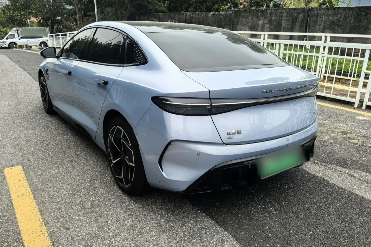 BYD Seal 2023 car image #7