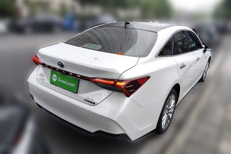 Toyota Avalon 2023 car image #7