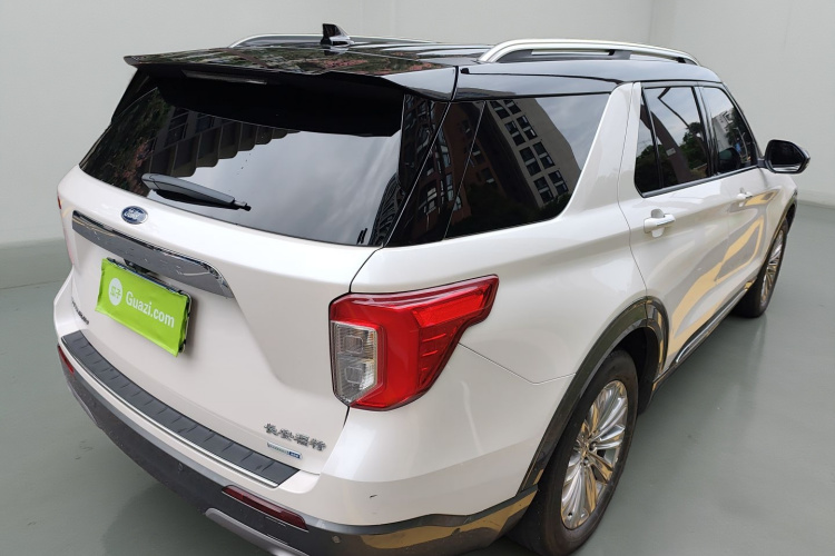 Ford Explorer 2021 صورة سيارة #7