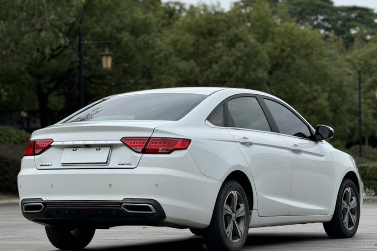 GEELY Emgrand L 2018 car image #7
