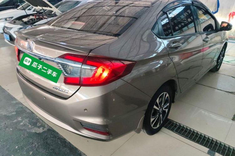 Honda Greiz 2018 car image #7