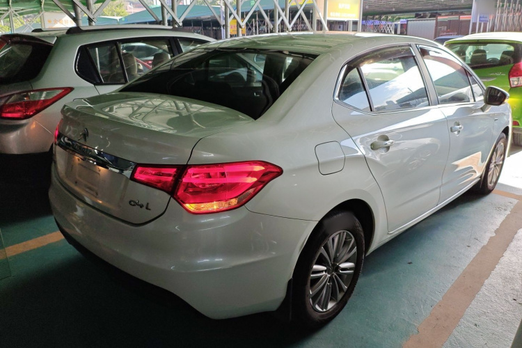 Citroen C4L 2016 image de voiture #7