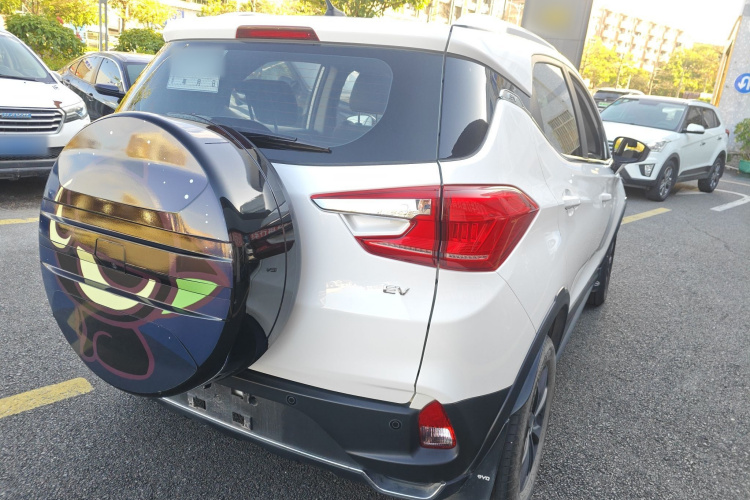 BYD Yuan New Energy 2020 صورة سيارة #7