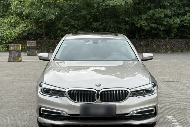 BMW 5 Series New Energy 2019 image de voiture #7