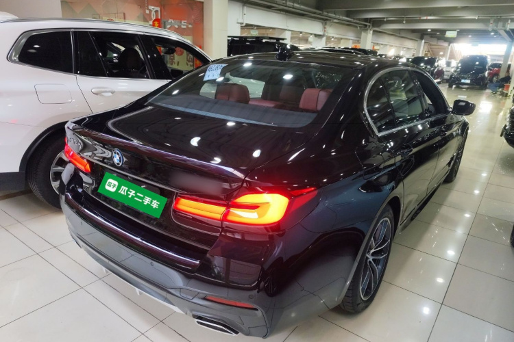 BMW 5 Series New Energy 2023 immagine di auto #7