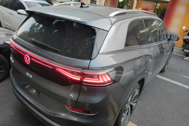 Volkswagen ID.6 X 2022 car image #7