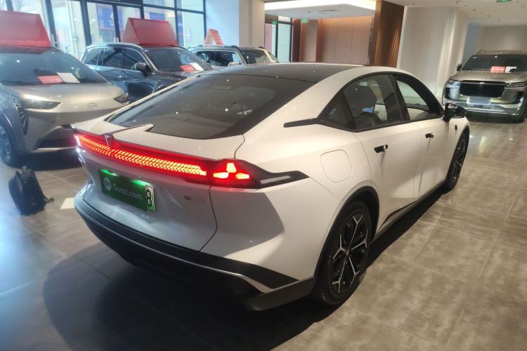 Deepal SL03 2023 car image #7