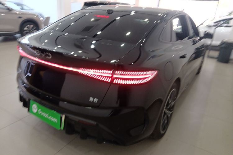 BYD Seal 2025 car image #7