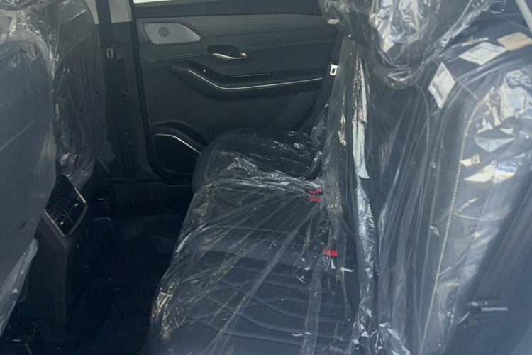 Jetour X90 C-DM car image #7