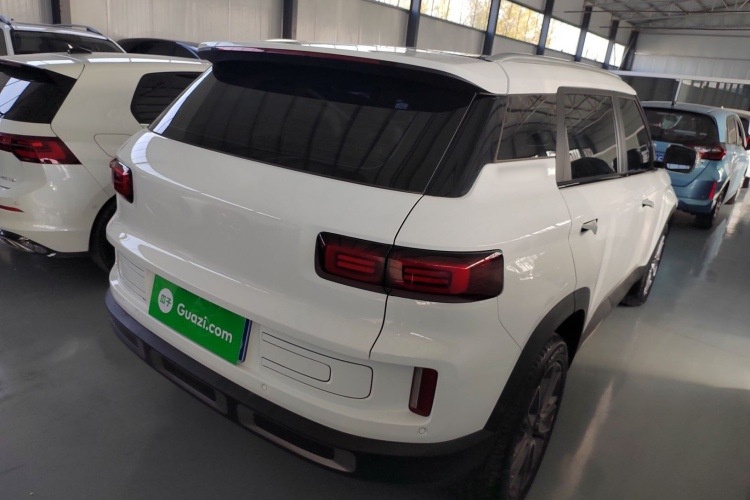 GEELY ICON 2021 car image #7