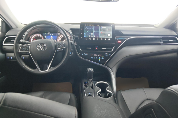 Toyota Camry 2022 image de voiture #7