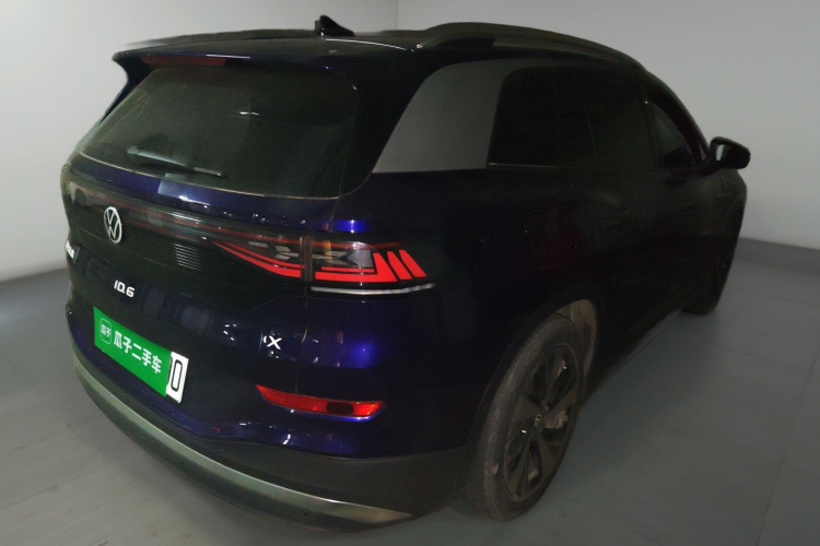 Volkswagen ID.6 X 2022 immagine di auto #7