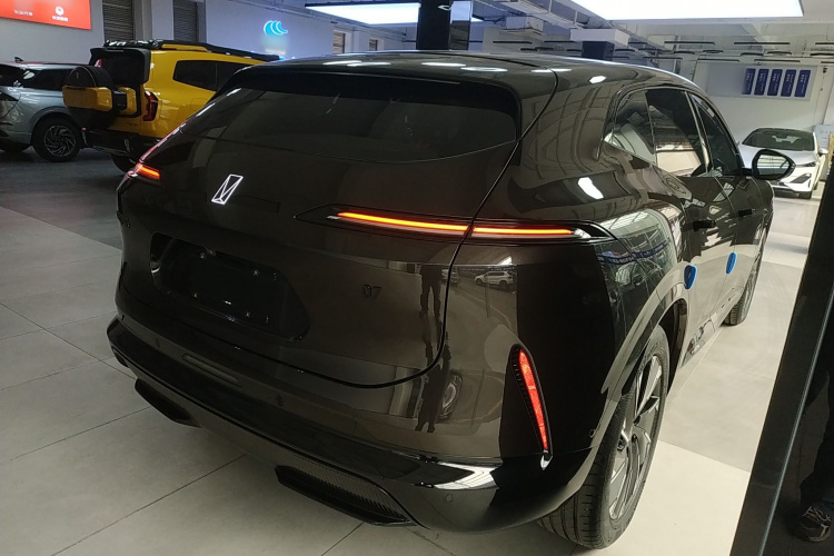 阿维塔 阿维塔07 2025 汽车图片 #7