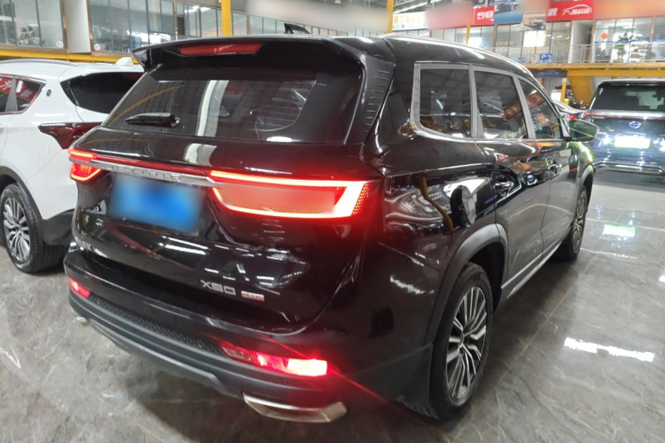 Jetour X90 PLUS 2024 immagine di auto #7