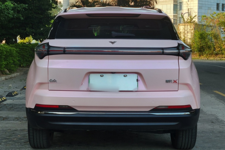 哪吒汽车 哪吒X 2024 #7 哪吒汽车 哪吒X 2024 汽车图片 #7