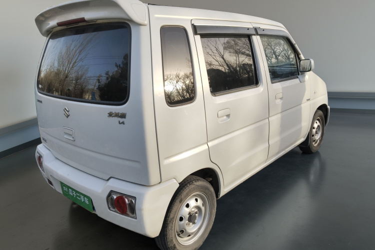 Suzuki Wagon R 2017 imagem de carro #7