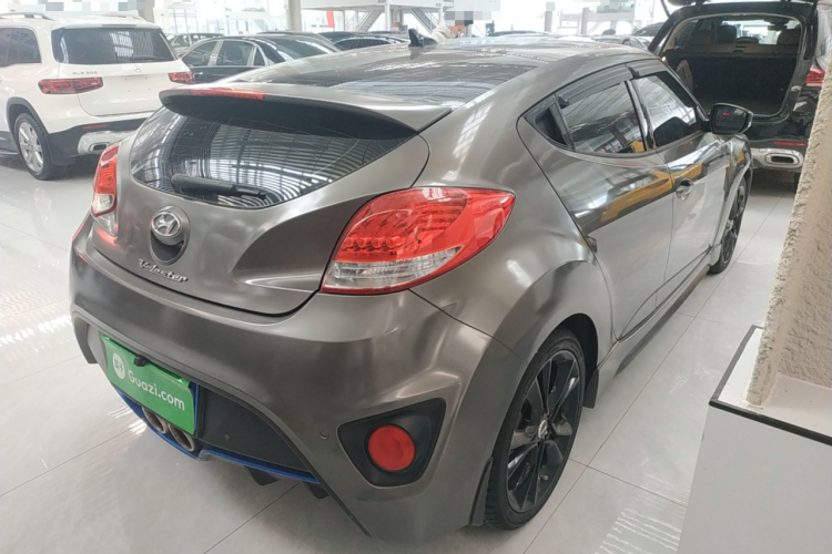 Hyundai Veloster 2017 immagine di auto #7